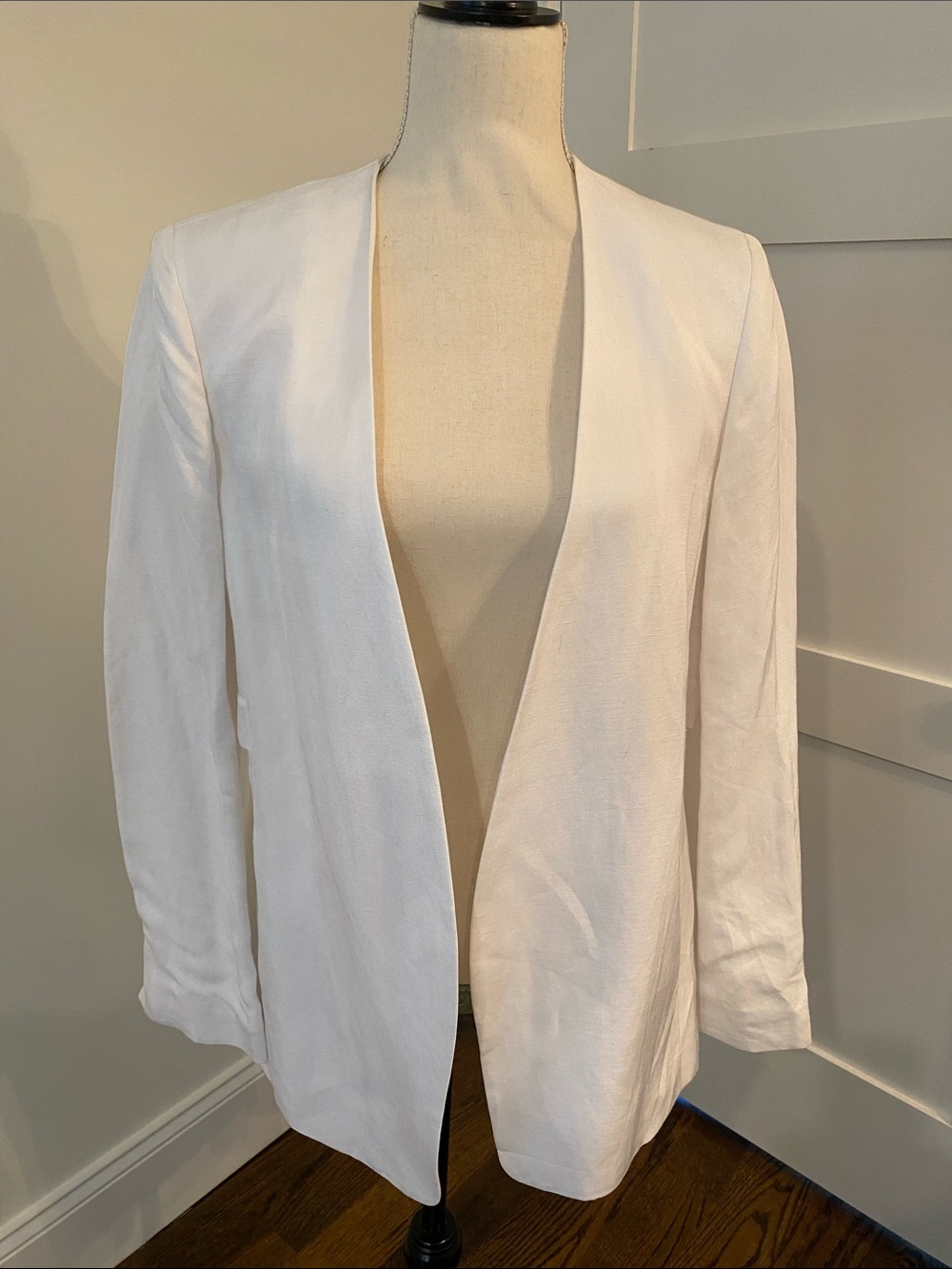 Club Monaco White Open-Front Blazer
